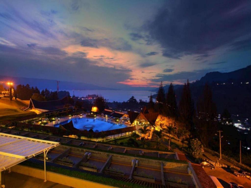 Hotel Niagara Parapat Ngoại thất bức ảnh